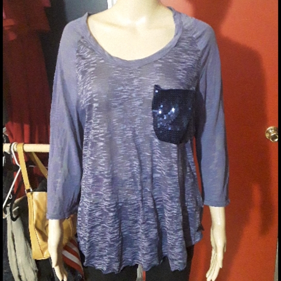 Seven7 Tops - HOST PICK! Seven7 luxe burnt out tee with sequined pocket 1X